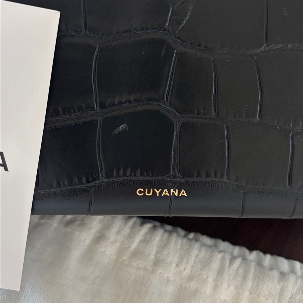 Cuyana Black Croc Embossed Shoulder Bag - Picture 12 of 12